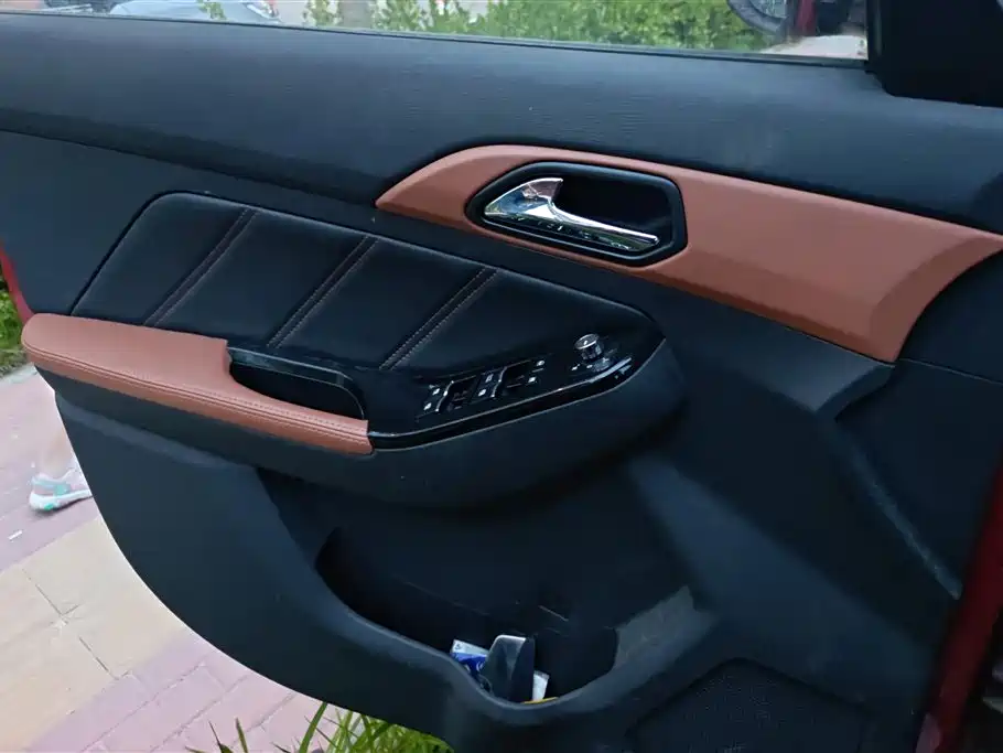 Senova X35 1.5 L Manual Luxury