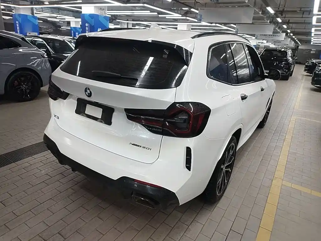 BMW X3 xDrive30 i Leading M Night Package