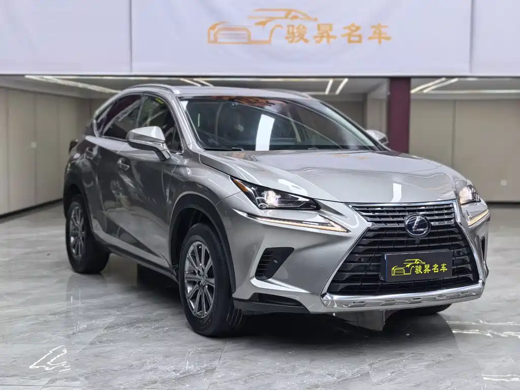Lexus NX 300 h FWD Sharp Style CN-VI