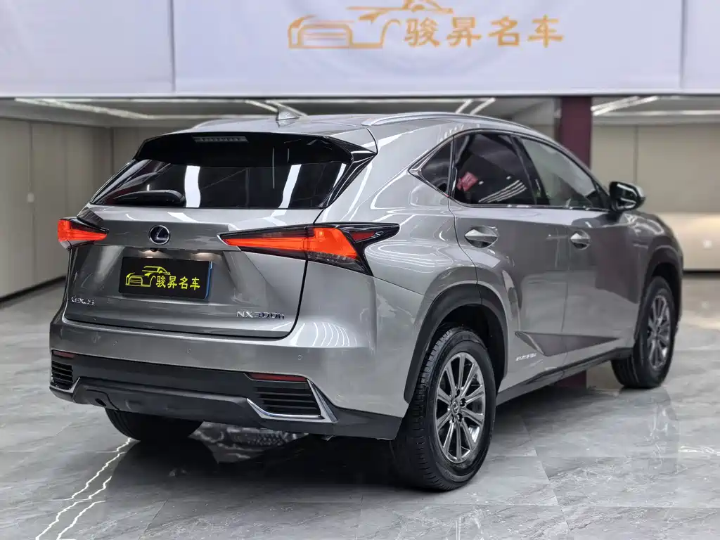 Lexus NX 300 h FWD Sharp Style CN-VI