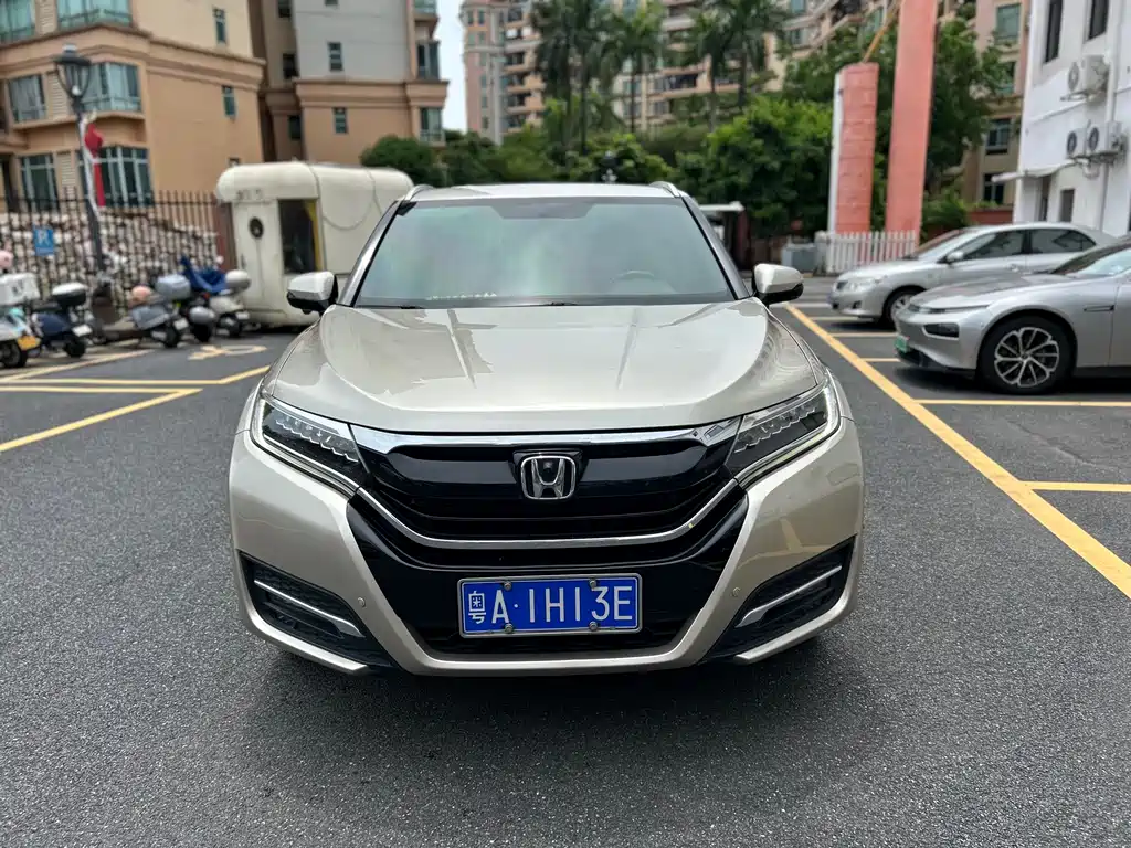 Honda UR-V 370 TURBO 2 WD Distinguished CN-V