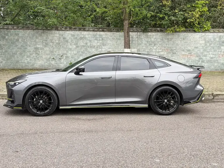 Changan UNI-V 1.5 T Sport