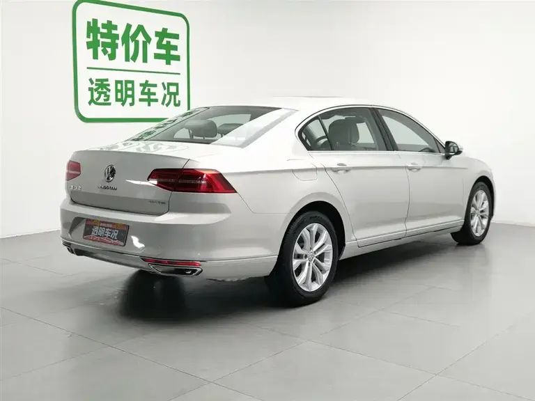 Volkswagen Magotan 380 TSI DSG Luxury