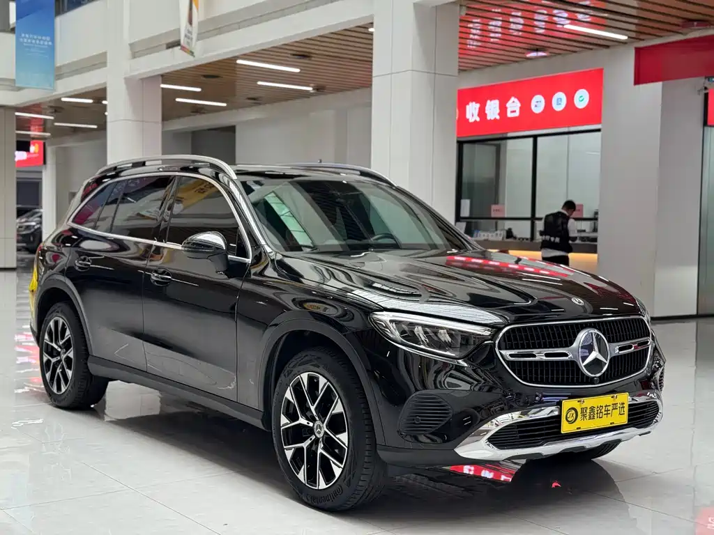 Mercedes-Benz GLC GLC 260 L 4 MATIC Dynamic 5-seat