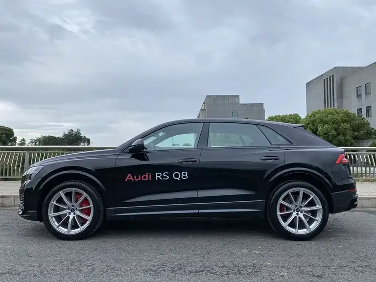 Audi RS Q8 RS Q8 4.0 T