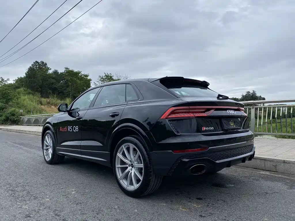 Audi RS Q8 RS Q8 4.0 T