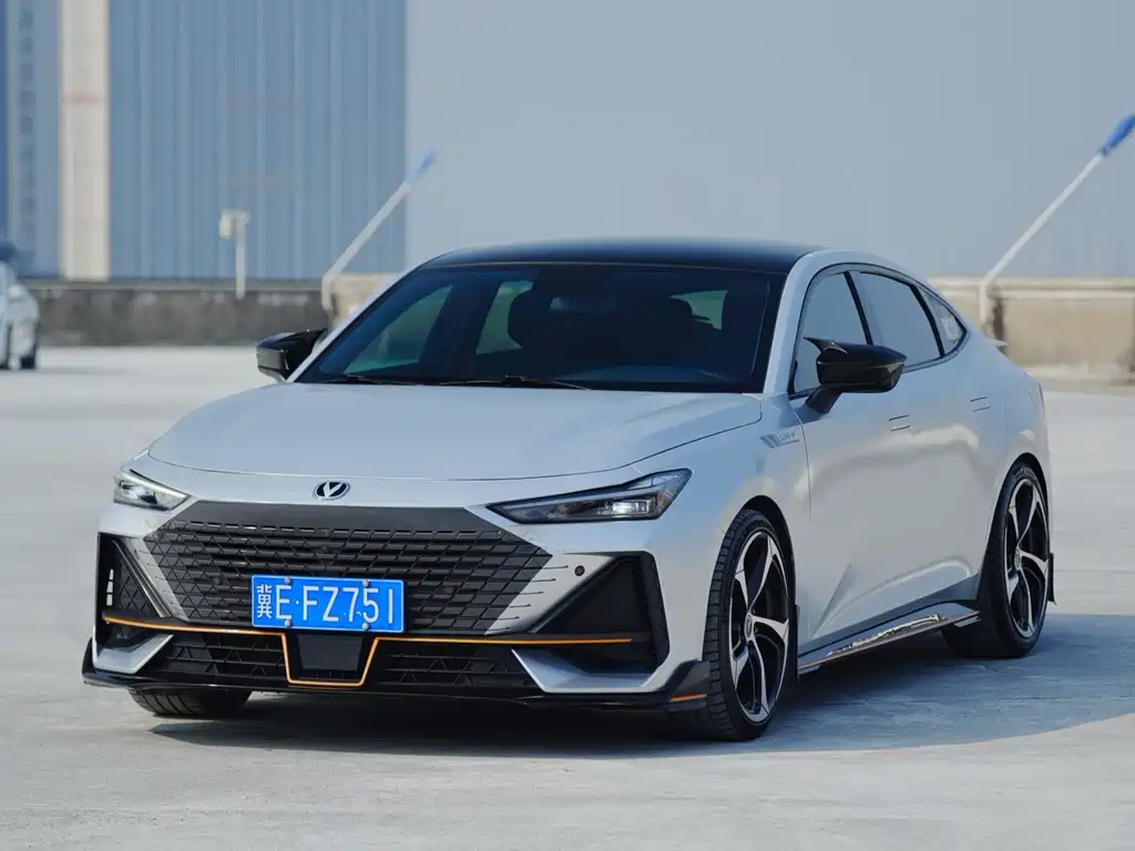 Changan UNI-V 1.5 T Sport