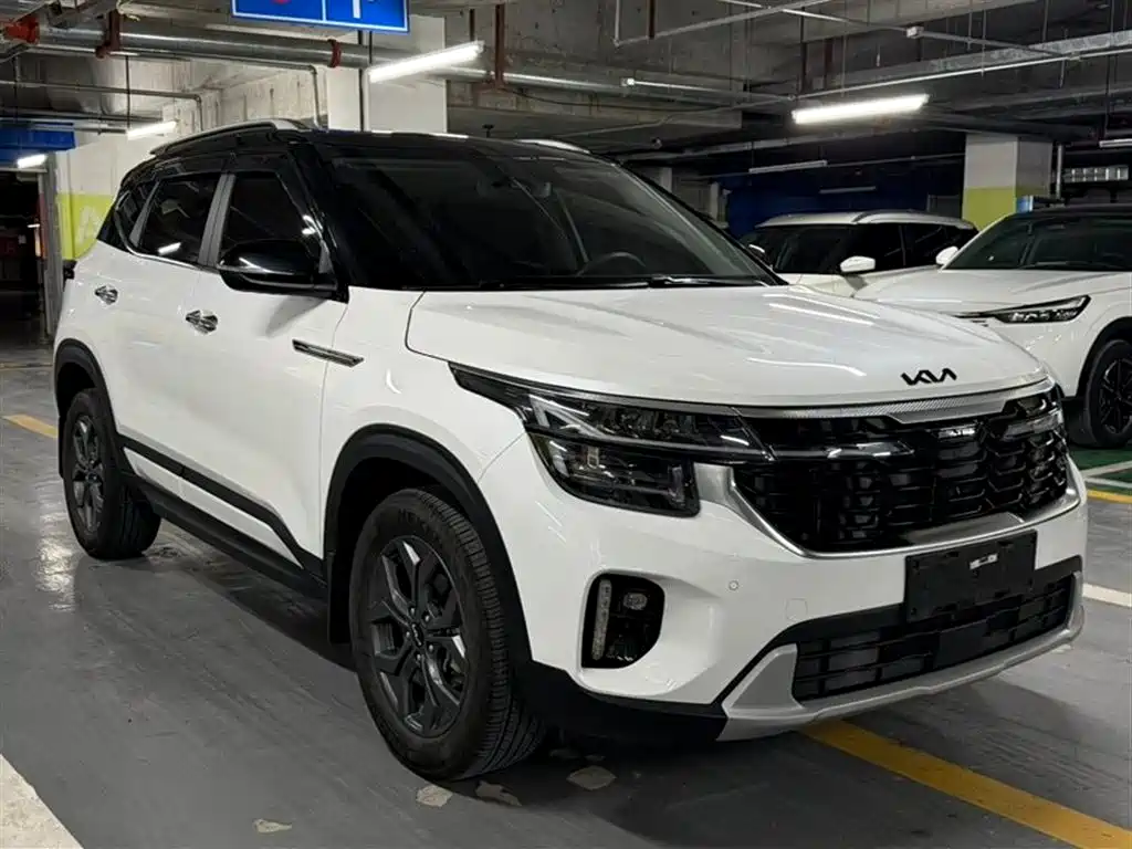 Seltos 1.5 L CVT Luxury