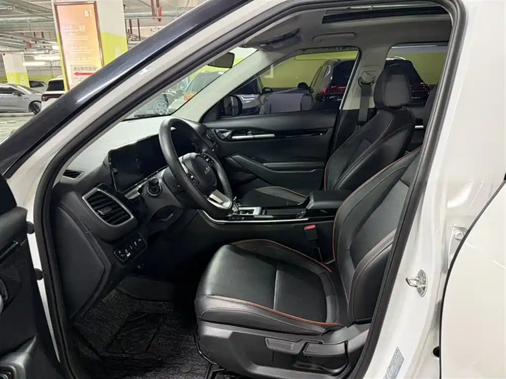 Seltos 1.5 L CVT Luxury
