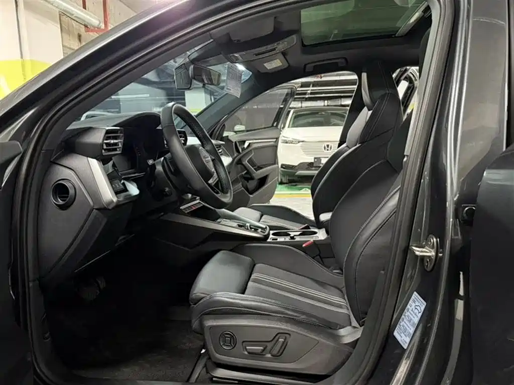 Audi A3 Facelift A3 L Limousine 35 TFSI Fashion Sport