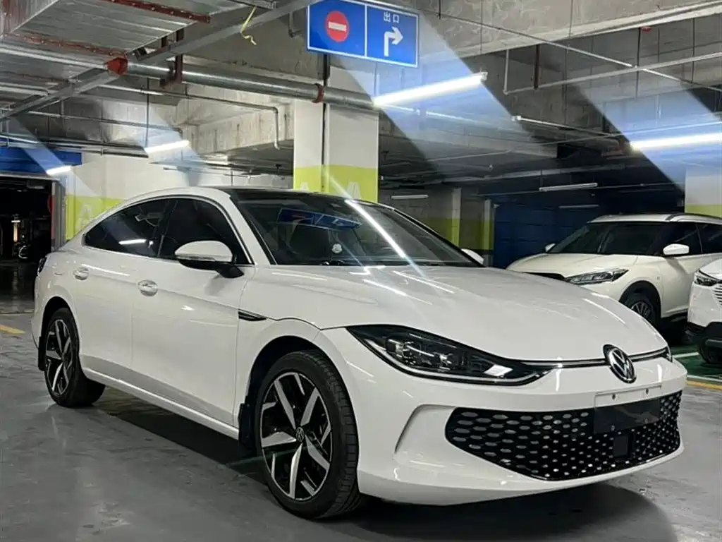 Lamando Lamando L 280 TSI DSG Spicy Cool
