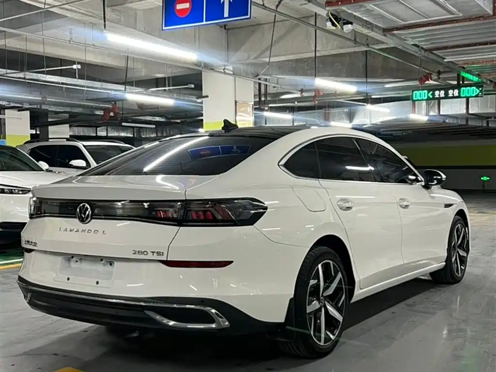 Lamando Lamando L 280 TSI DSG Spicy Cool