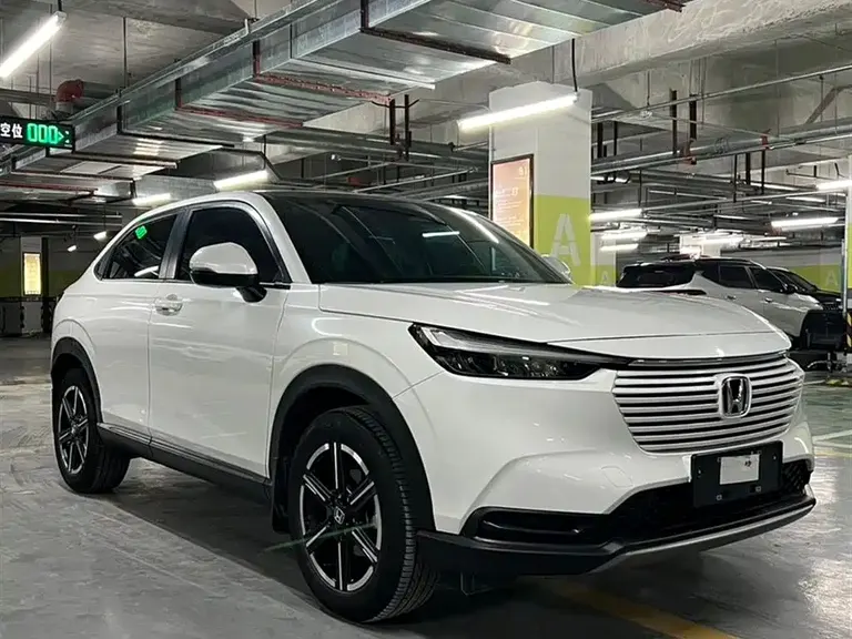 Honda Vezel 1.5 L CVT Tech