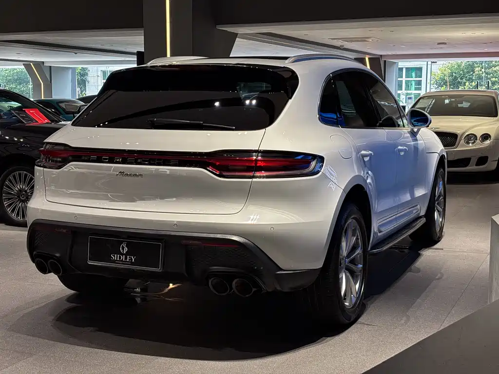Macan Macan 2.0 T