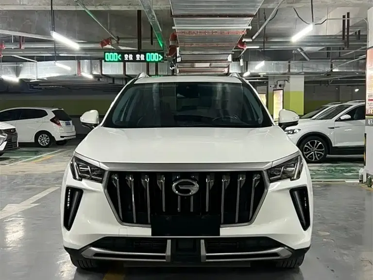 GAC Trumpchi GS4 PLUS 270 T Auto Starry