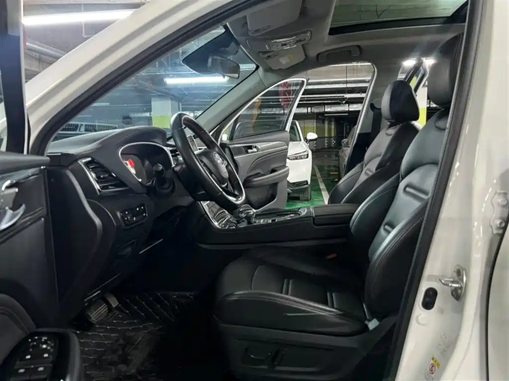 Trumpchi GS4 PLUS 270 T Auto Starry