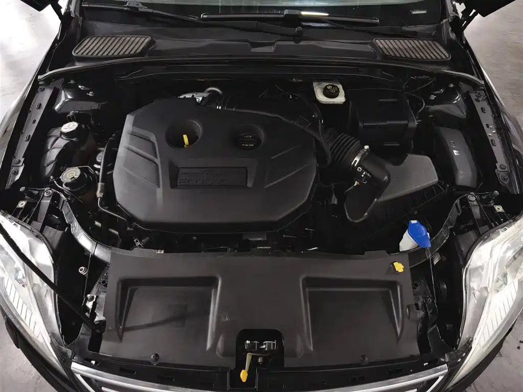 Mondeo 2.0 L GTDi200 Luxury