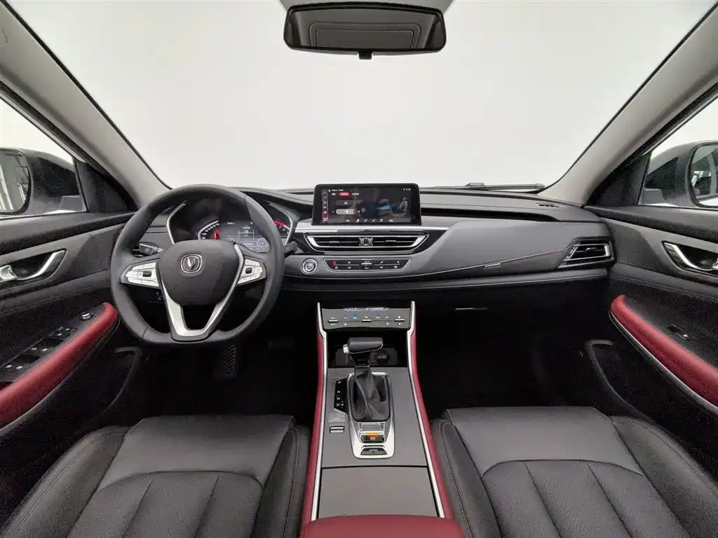 Changan CS75 Blue Whale 1.5 T DCT Luxury