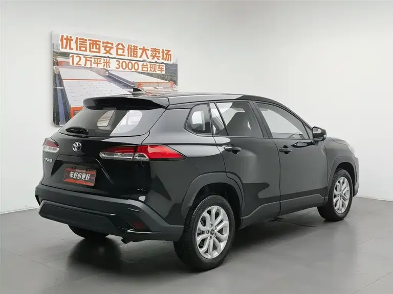 Toyota Frontlander 2.0 L CVT Elite plus