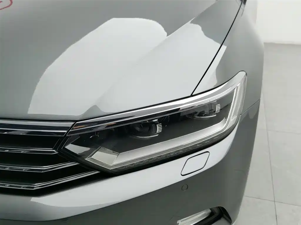 Magotan 330 TSI DSG Distinguished