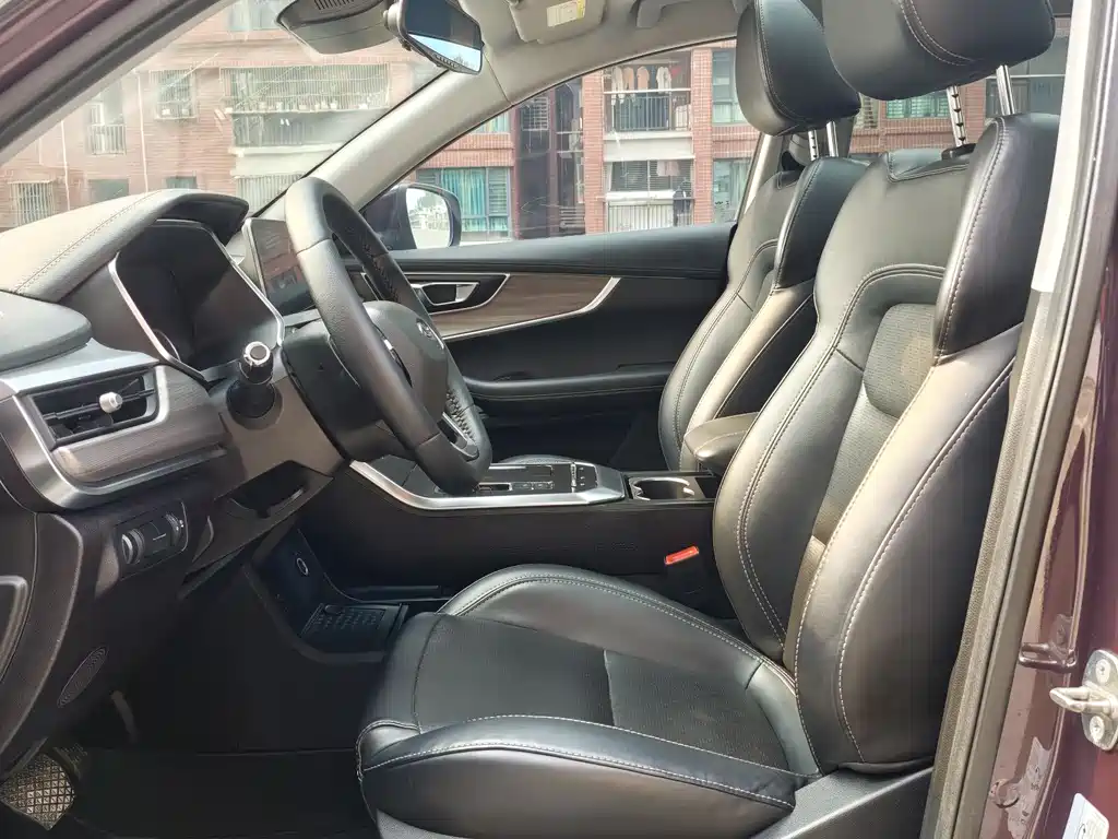 Tiggo 8 1.6 TGDI Auto Luxury