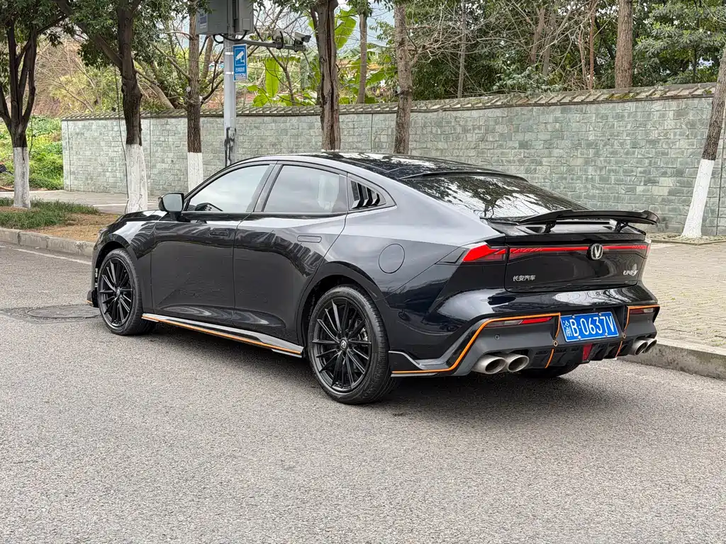 Changan UNI-V 1.5 T Sport