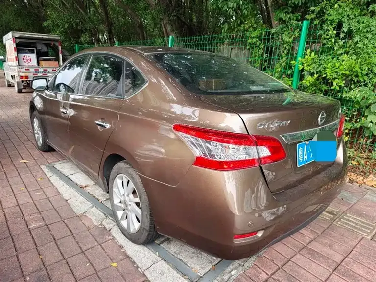 Nissan Sylphy 1.6 XV CVT Premium