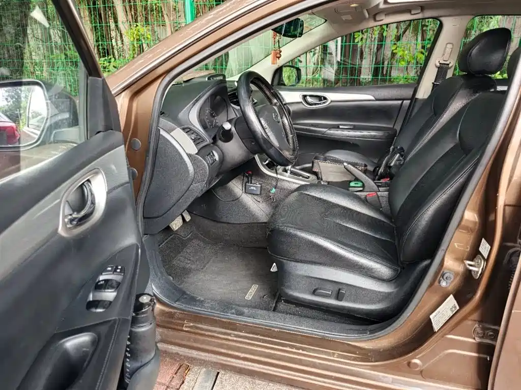 Sylphy 1.6 XV CVT Premium
