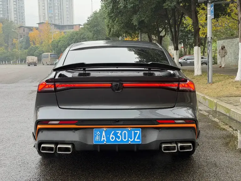 Changan UNI-V 1.5 T Distinguished Sport