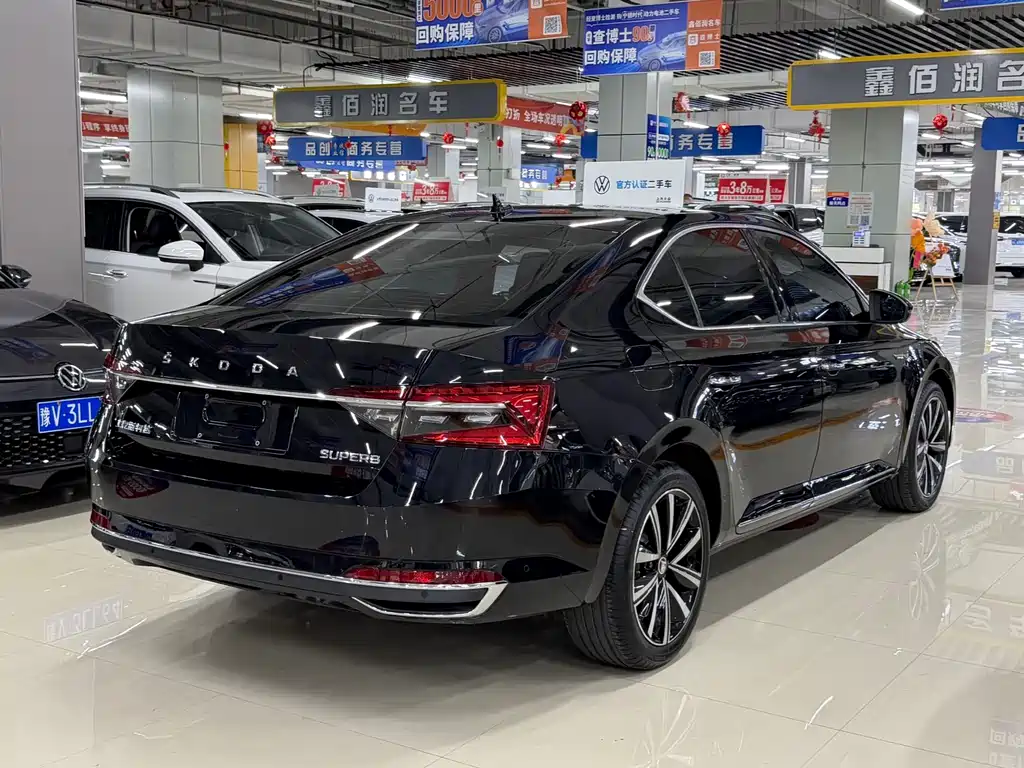 Superb Facelift TSI280 DSG Premium