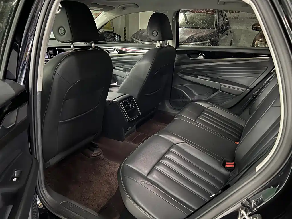 Passat 280 TSI Business CN-VI