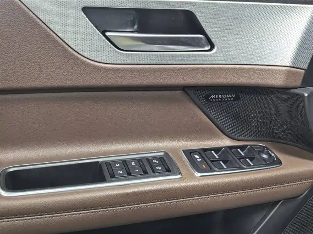 Jaguar XFL XFL 2.0 T 250 PS Luxury