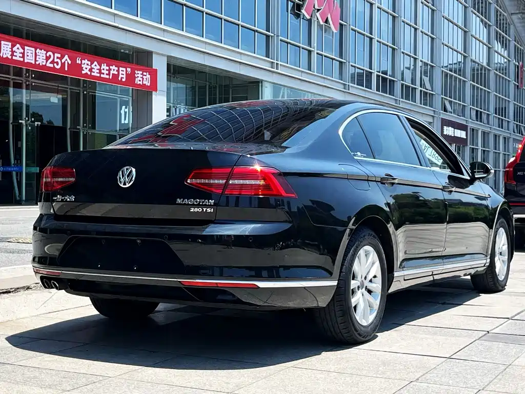 Magotan 280 TSI DSG Comfort