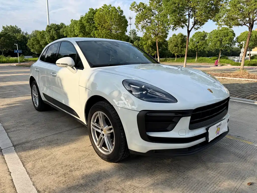 Macan Macan 2.0 T