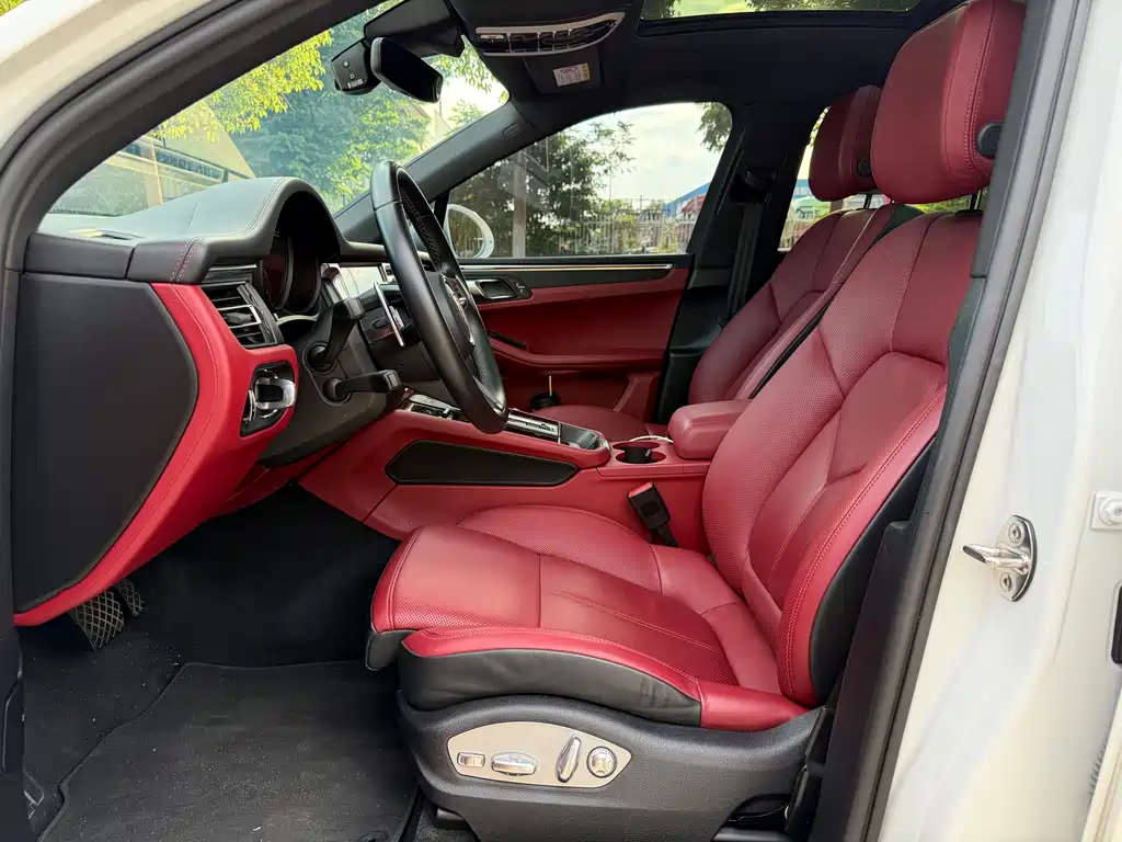 Macan Macan 2.0 T