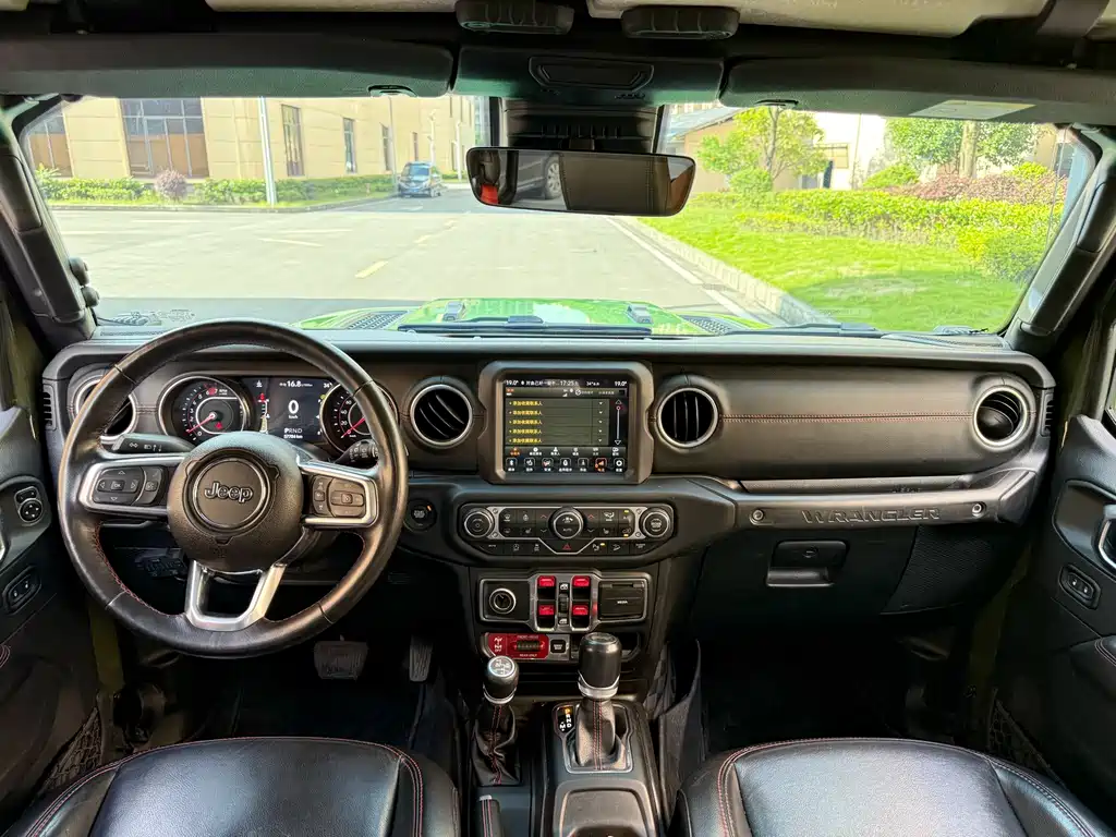 Wrangler 2.0 T Rubicon Recon 4-door Hero Limited