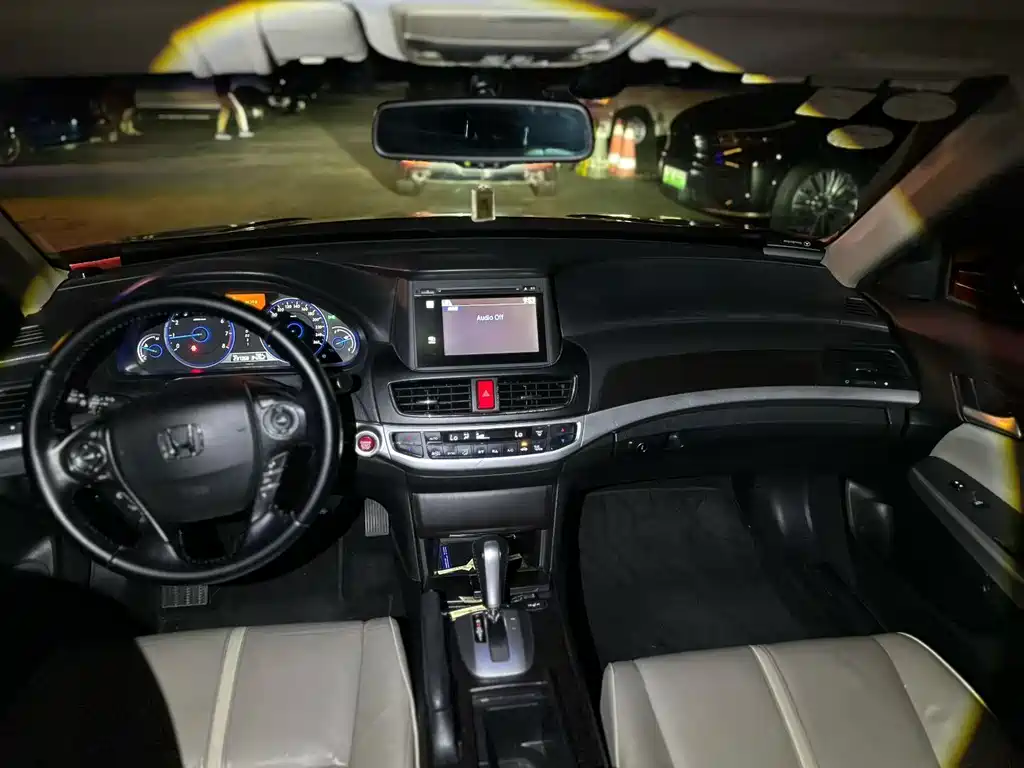 Crosstour 2.4 L Luxury