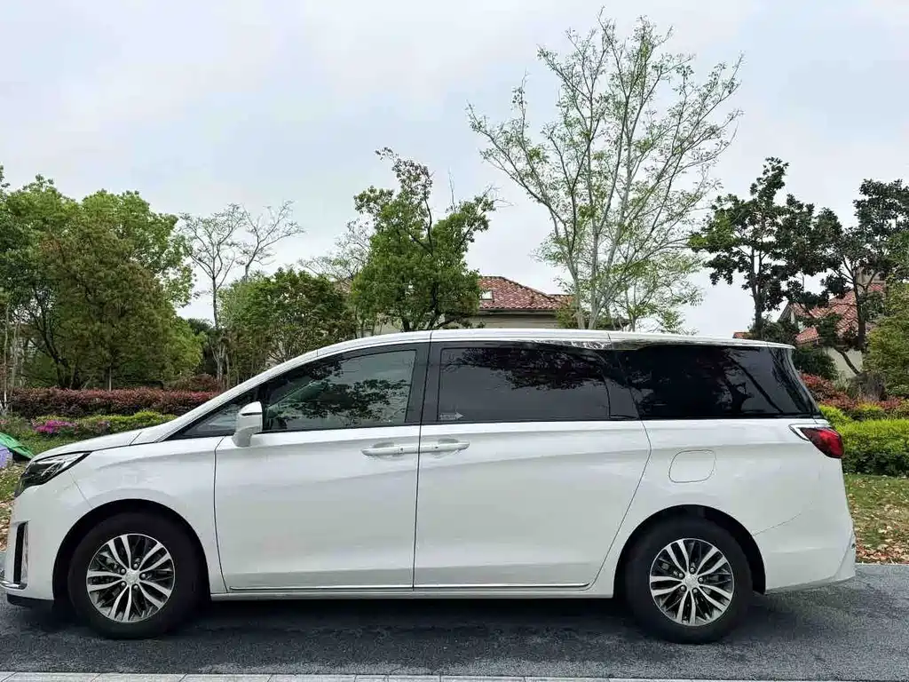 Buick GL8 ES LaCrosse 653 T Comfort