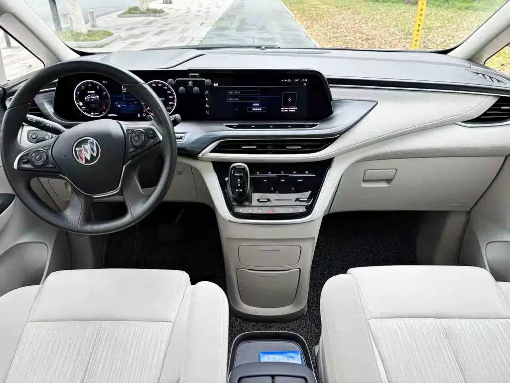 Buick GL8 ES LaCrosse 653 T Comfort
