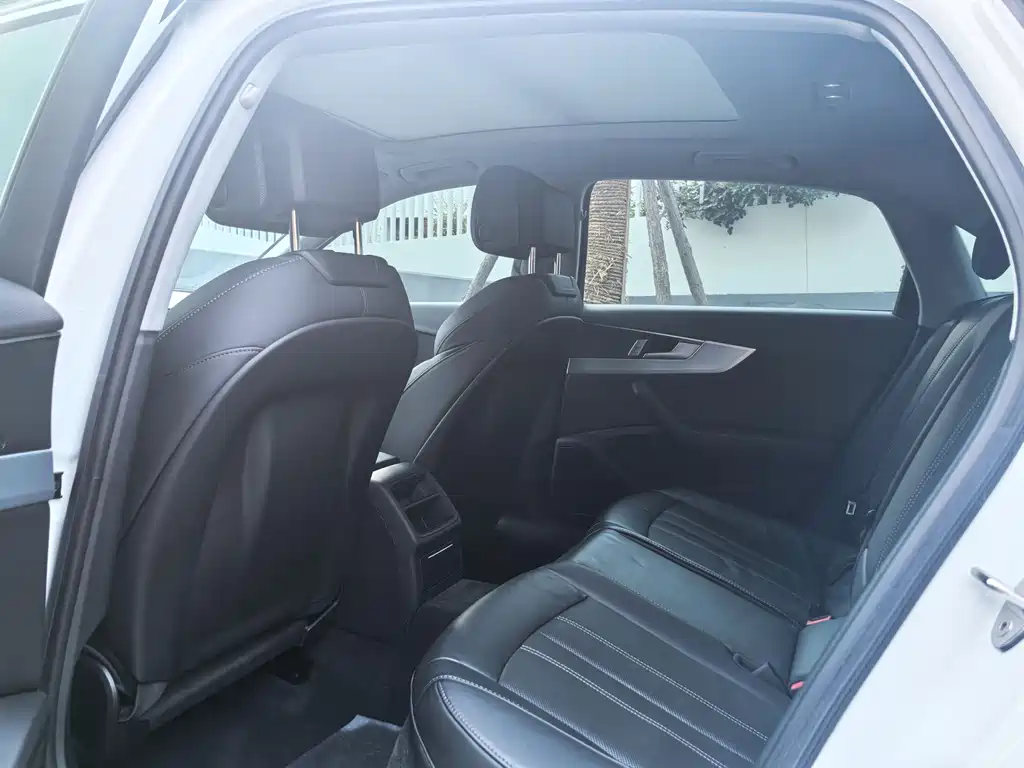 Audi A4 L 40 TFSI Fashion Dynamic
