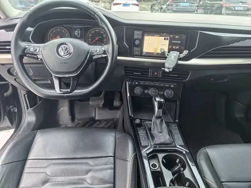 Passat 330 TSI Elite CN-VI