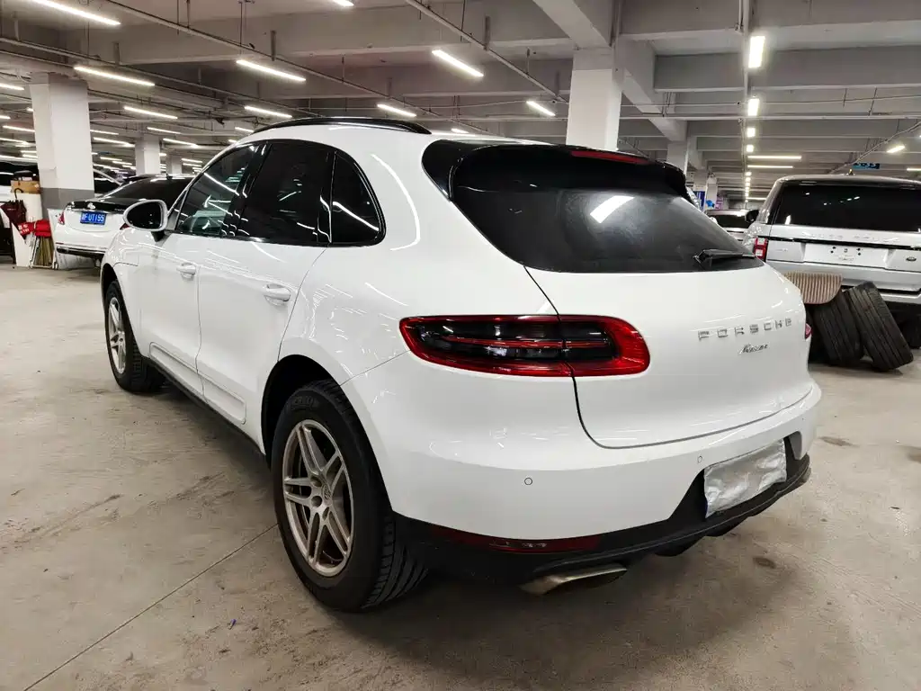 Macan Macan 2.0 T
