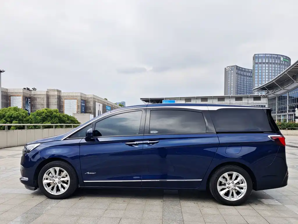 Buick GL8 Avenir Avenir 4-seat Noble Ceremony