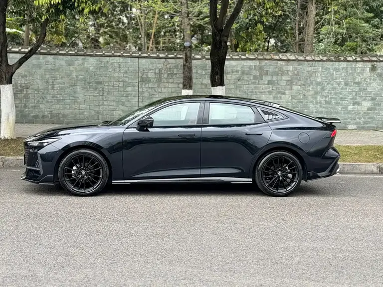 Changan UNI-V 1.5 T Sport