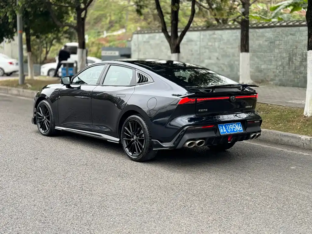 Changan UNI-V 1.5 T Sport