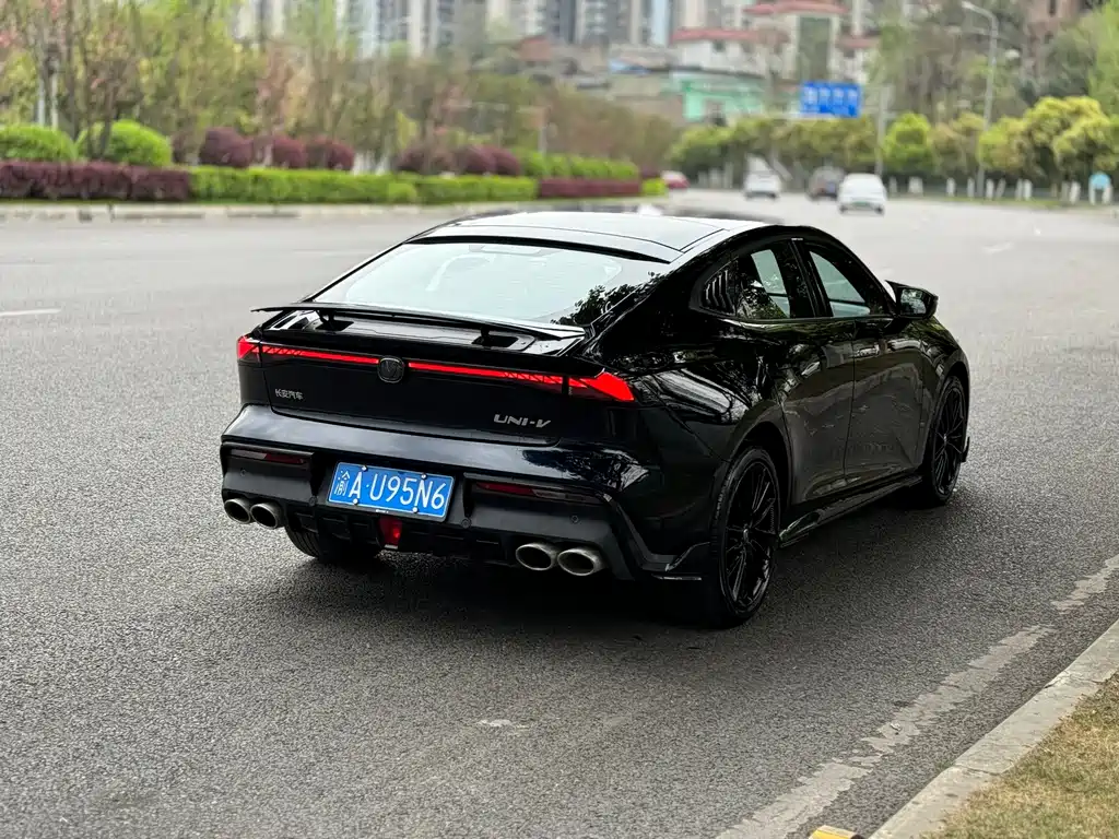 Changan UNI-V 1.5 T Sport