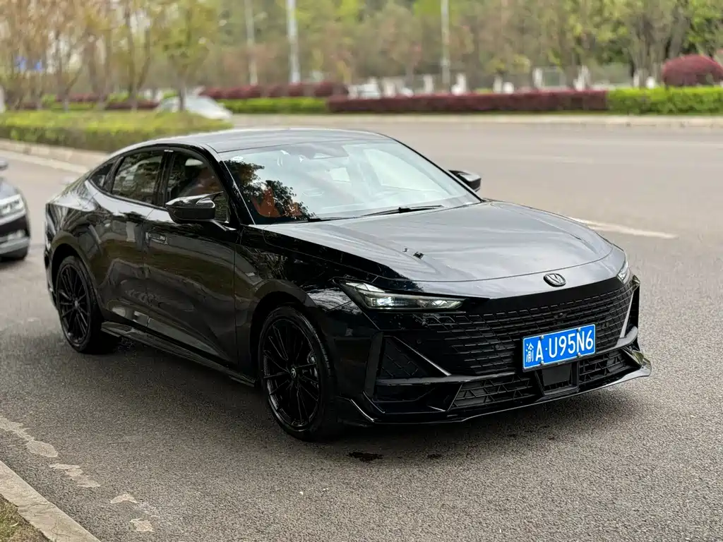 Changan UNI-V 1.5 T Sport