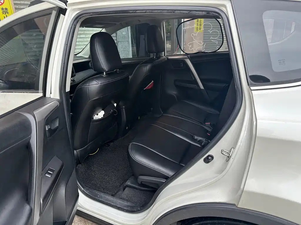 RAV4 2.0 L CVT 2 WD Style CN-V