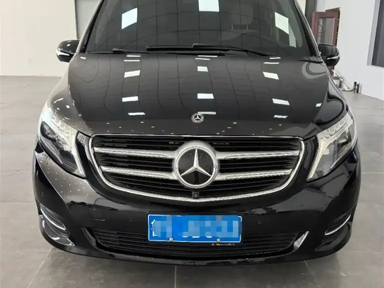 Mercedes-Benz V-Class V 260 Distinguished CN-VI