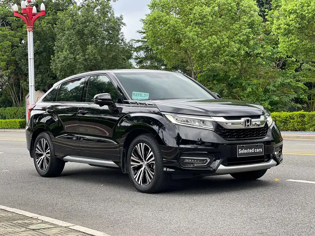 Avancier 370 TURBO 2 WD Luxury